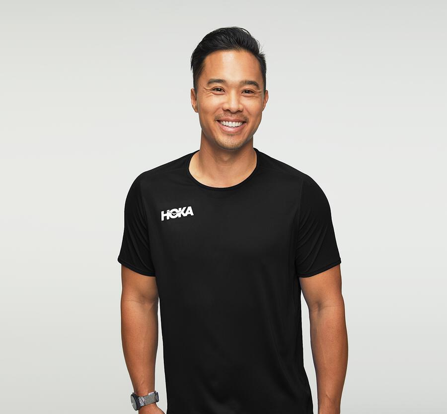 Hoka Australia One One Performance Short Sleeve - Mens Tops Black - ZXWBF-7839